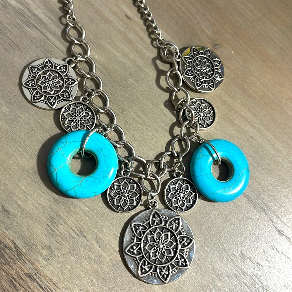Statement Necklace - Picture 4 of 5